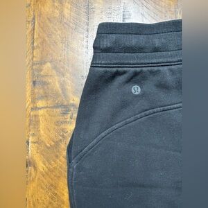 Lululemon Scuba High-Rise Short 5”